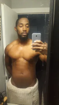 @dark.fit.and.handsome