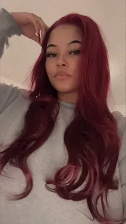 @lolaquinn