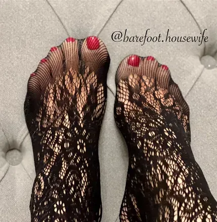 @barefoot.housewife