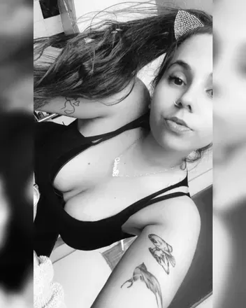 @larabella438