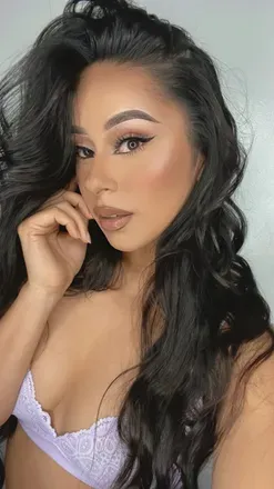 @lovelybrunette77