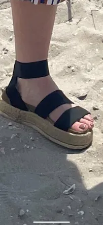 @barefootprincessbabe