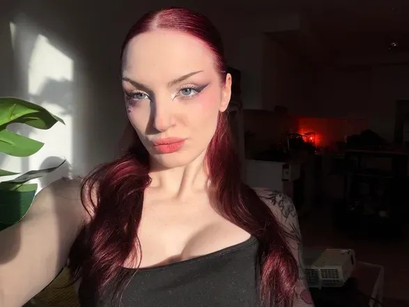 @charlotte.foxx