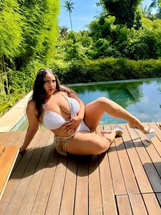 @xxqueenrose
