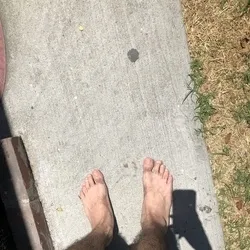 @hairyfootbae