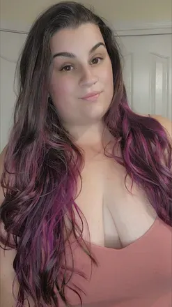 @curvymamaispregnant