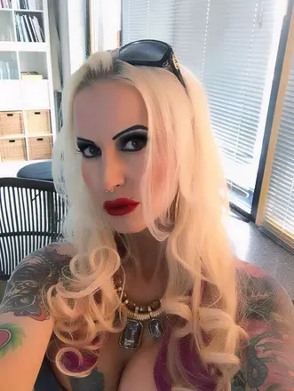 @mistress-stella