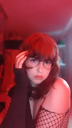 @wanna-b-f0xg1rl