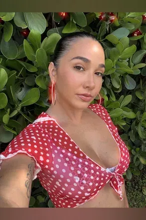 @karleegrey