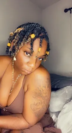 @naomikrystal