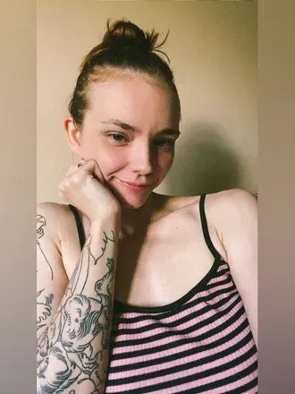 @freakyredkelsie