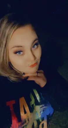 @thegirlyourlookingfor