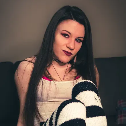@roxiecage