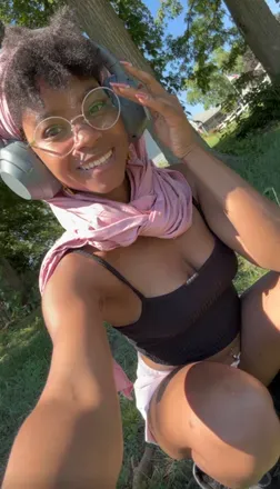 @akiraspeachgarden