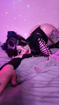 @mrs.succubus