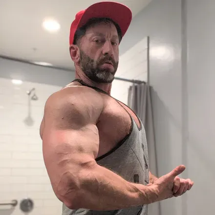 @muscledmadison