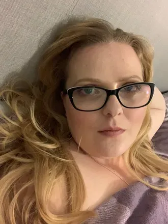 @footsie-fairy