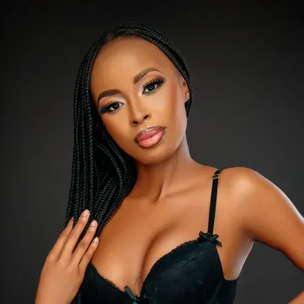 @naomiebonyvip