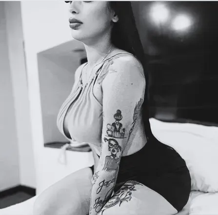 @lapelinegra23