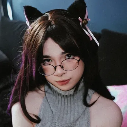 @lucyqrow