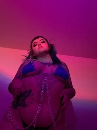 @vomit.queen