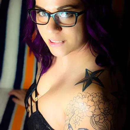 @hotwifelexii