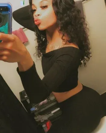 @lovequeenn01