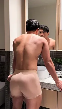 @boysensasian