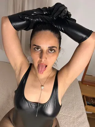 @loryw-kinky