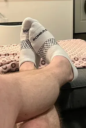 @giantmanfeet