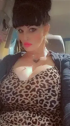 @teaulynne
