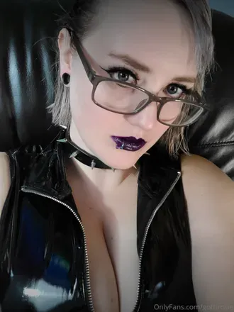 @gothrosie