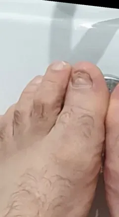 @feetpeepin