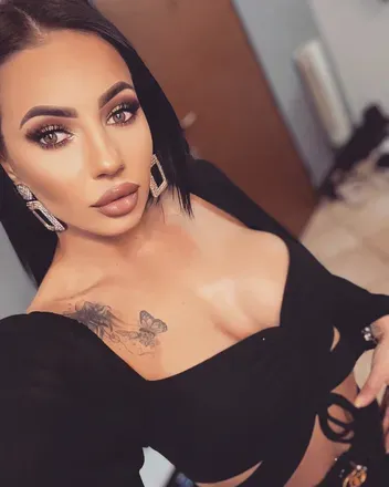 @chanelchanel93