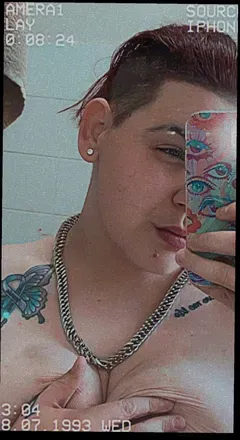 @lesbianfreak777