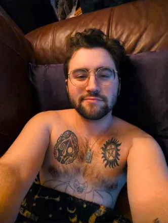 @alexthewitch