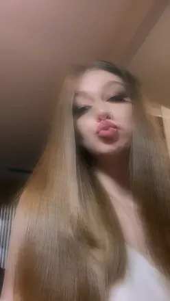 @kiarayahrose