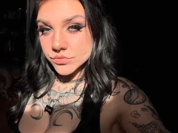 @alleyswonderland