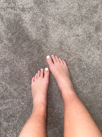 @aussiebarefootbabeee