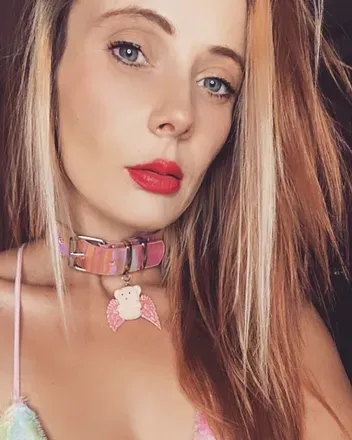 @hollylacexxx