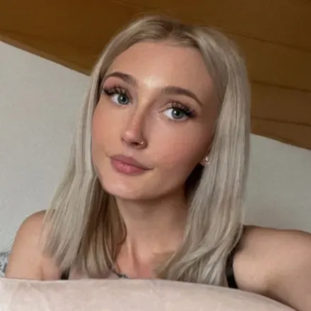 @chloe_18