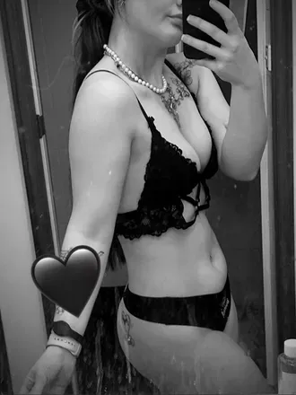 @not.ur.goth.girl