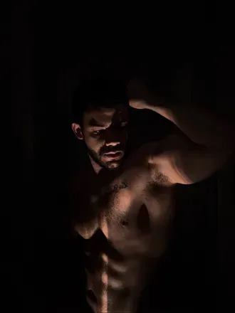 @onlymanux