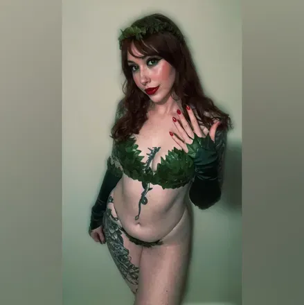 @spooky_red