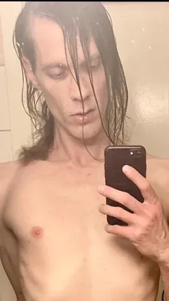 @sleazyskinnysissy