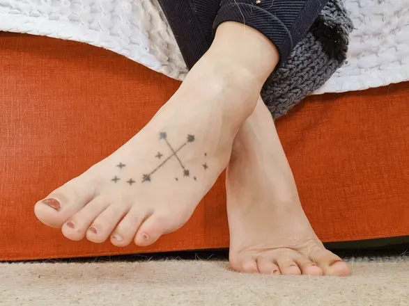 @francessherolie