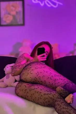 @roseholden