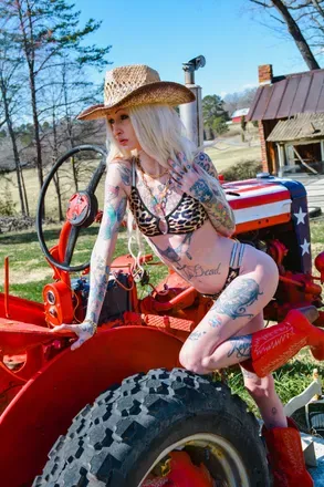 @krissyannxxx