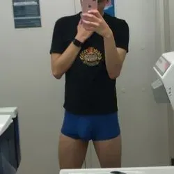 @pole_hole