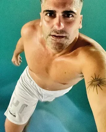 @swimmerhot85